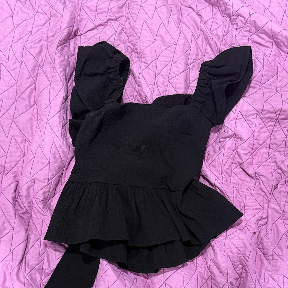 Mi Amore Black Ruffled Blouse